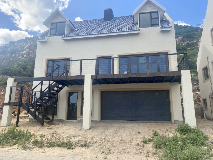 4 Bedroom Property for Sale in Vakansieplaas Western Cape